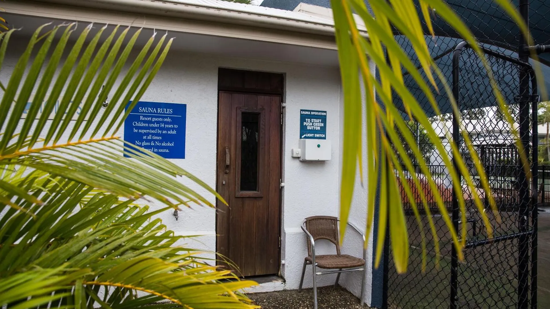 Nautical Stylish Ground Level 1 Bedroom Unit Noosaville 0*,  Australia