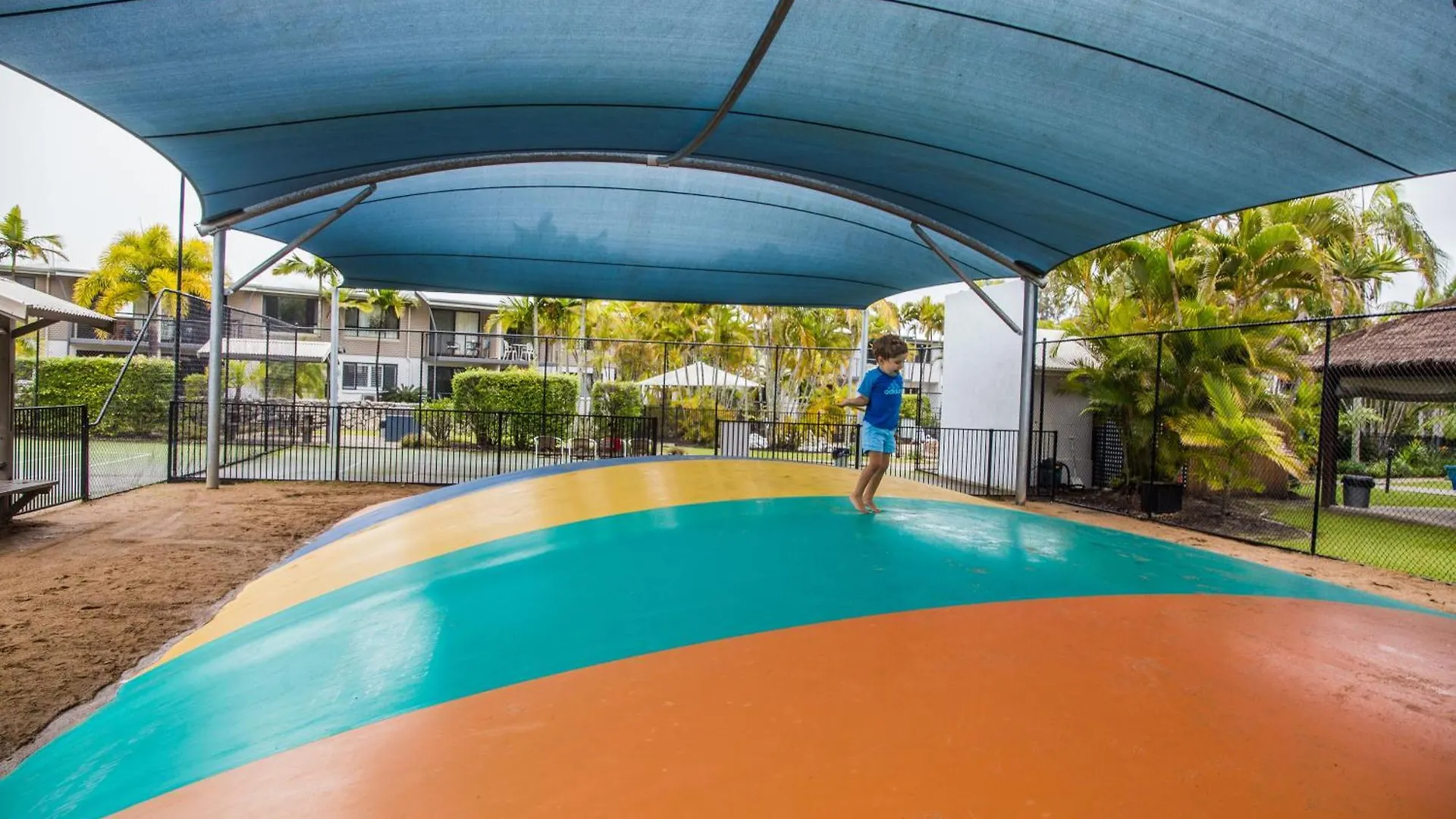 Apartment Nautical Stylish Ground Level 1 Bedroom Unit Noosaville Australia