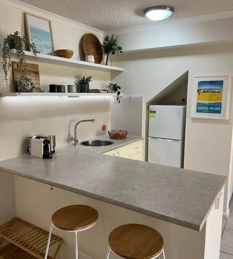 Nautical Stylish Ground Level 1 Bedroom Unit Noosaville Apartment