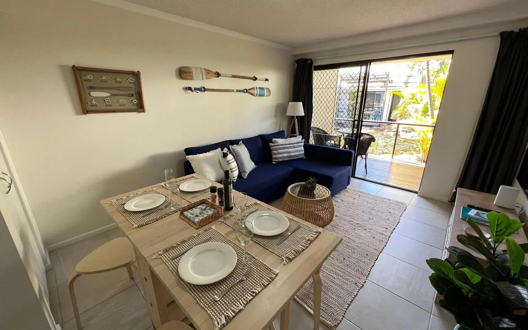 Nautical Stylish Ground Level 1 Bedroom Unit Noosaville 0*,